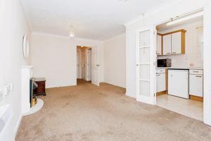 LIVING ROOM- click for photo gallery